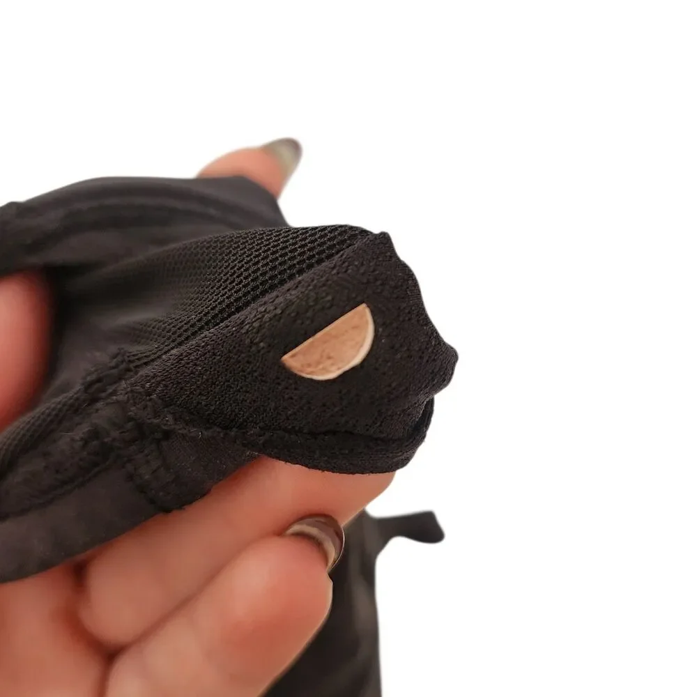 Lululemon‎ Black Strappy Crossback Sports Bra Light Support Removable Pads